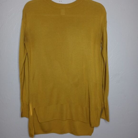 H&M Chartreuse Green Knit Lightweight Sweater - Picture 3 of 8